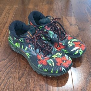 Limited Edition Brooks Tropical GTS 20